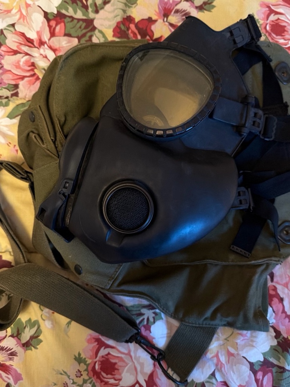 1959 US military M17 series gas mask